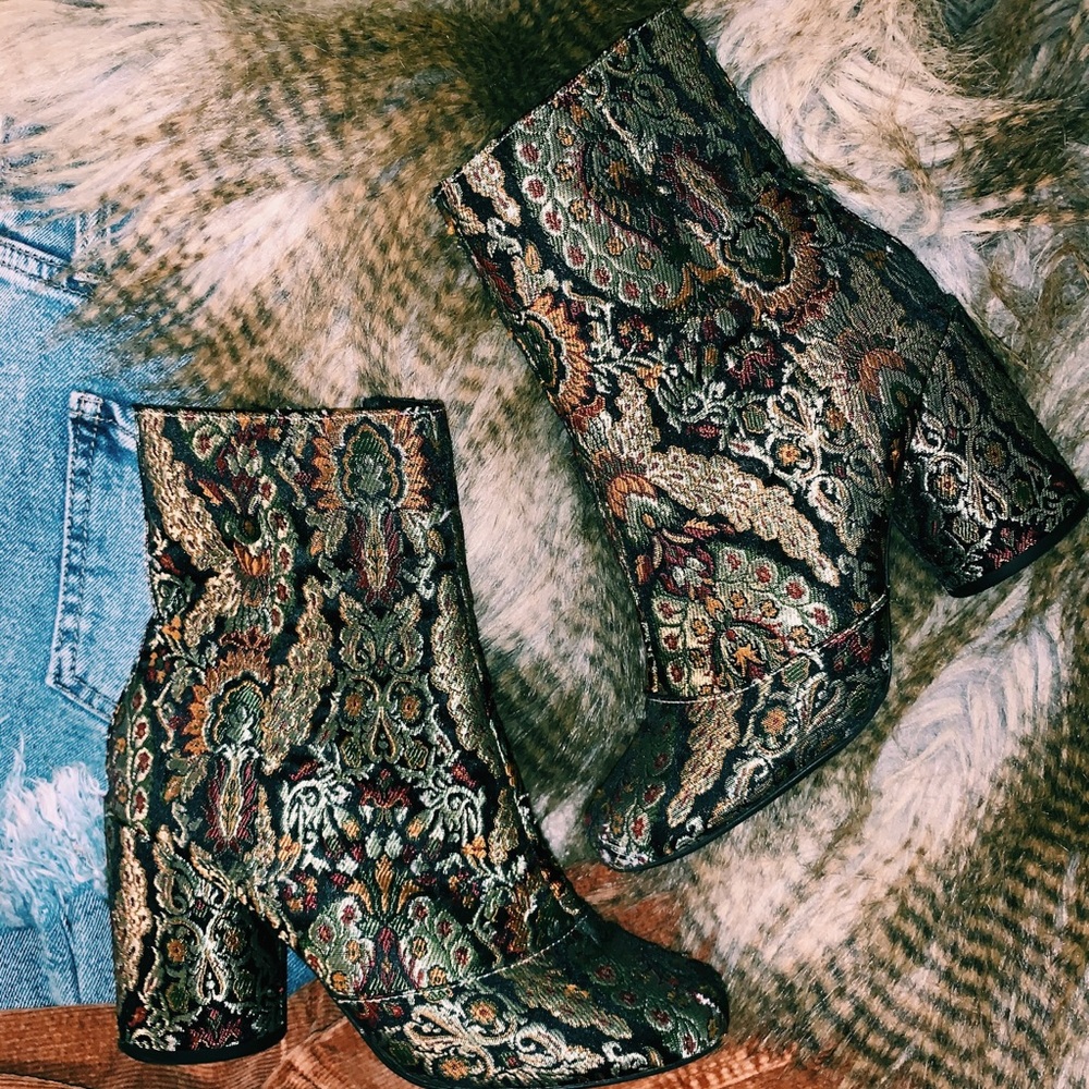 Top Shop Embroidered Booties
